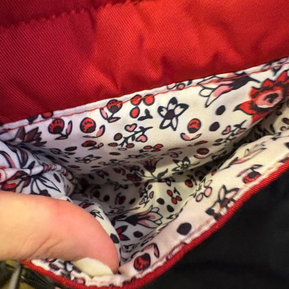 NWT Vera Bradley Red Quilted Crossbody Bag - Picture 3 of 7